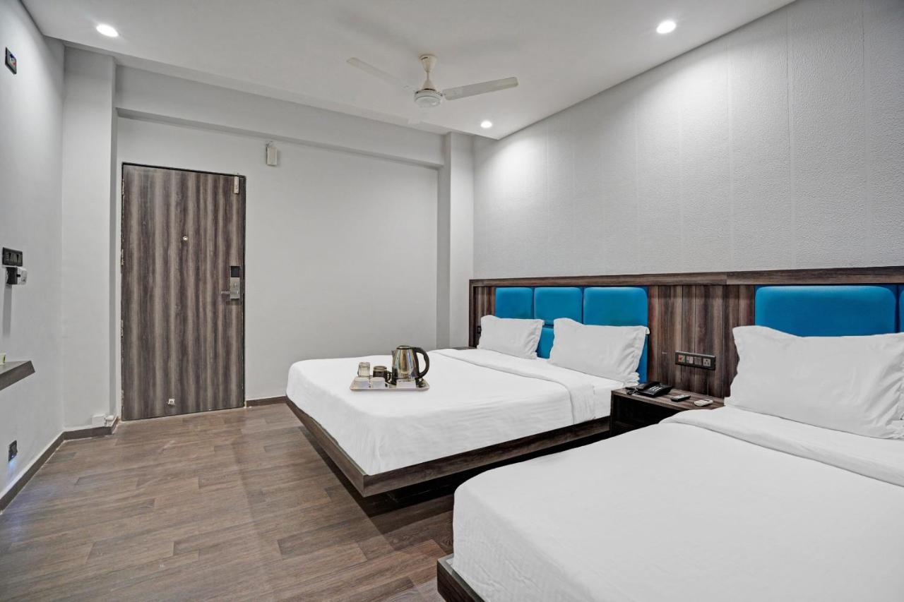 Super Oyo Townhouse 639 Hotel Citadel 2 Surate Extérieur photo